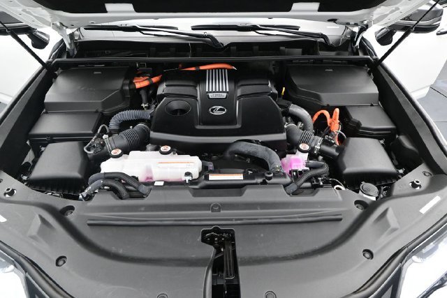Used 2025 Lexus LX 700h Overtrail AWD/4WD image 19