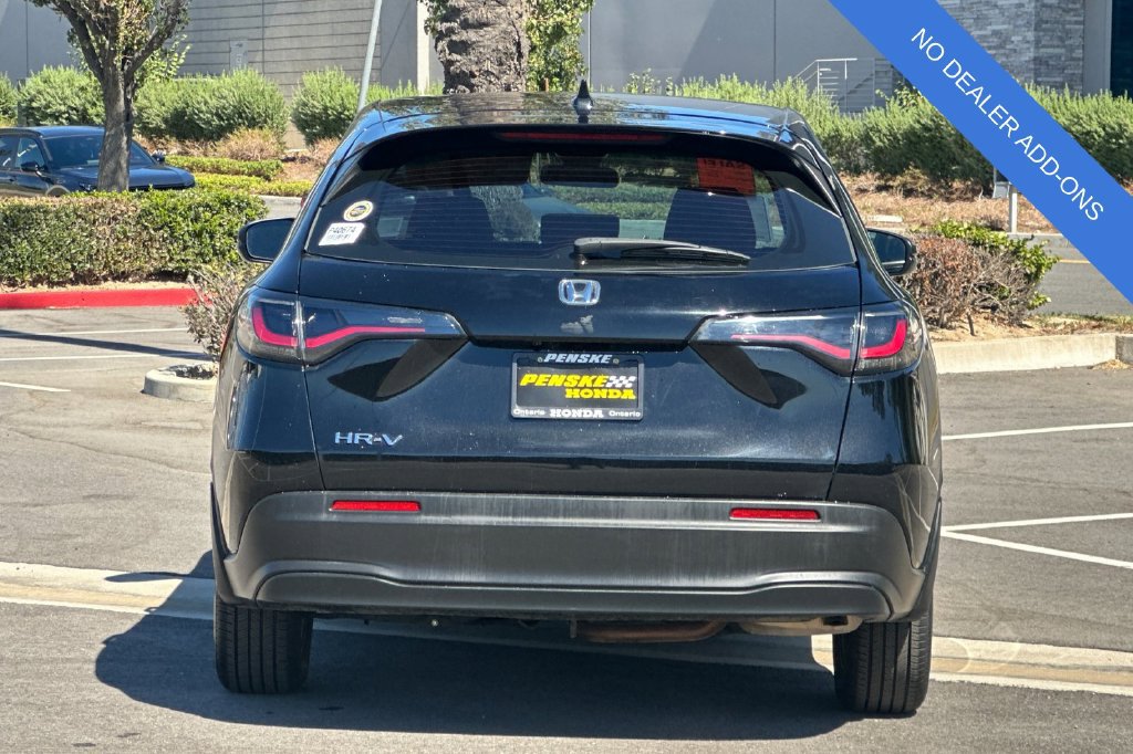Used 2023 Honda HR-V LX image 5
