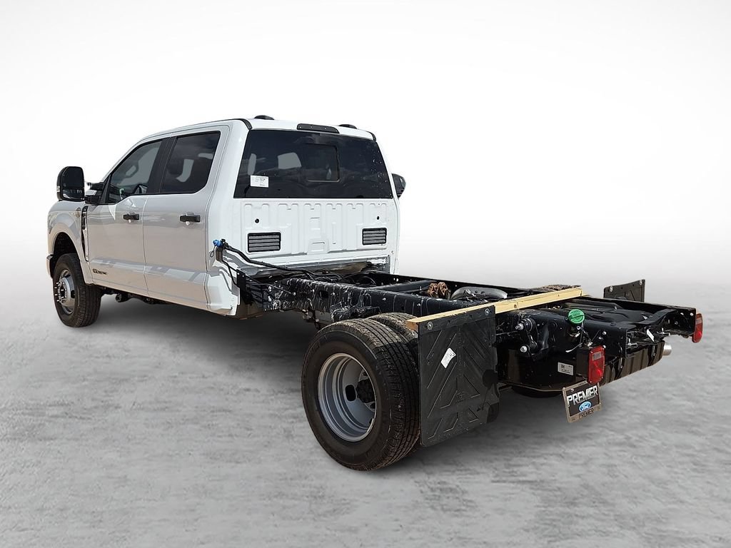 New 2026 Ford F350 XL w/ XL Chrome Package AWD/4WD image 7