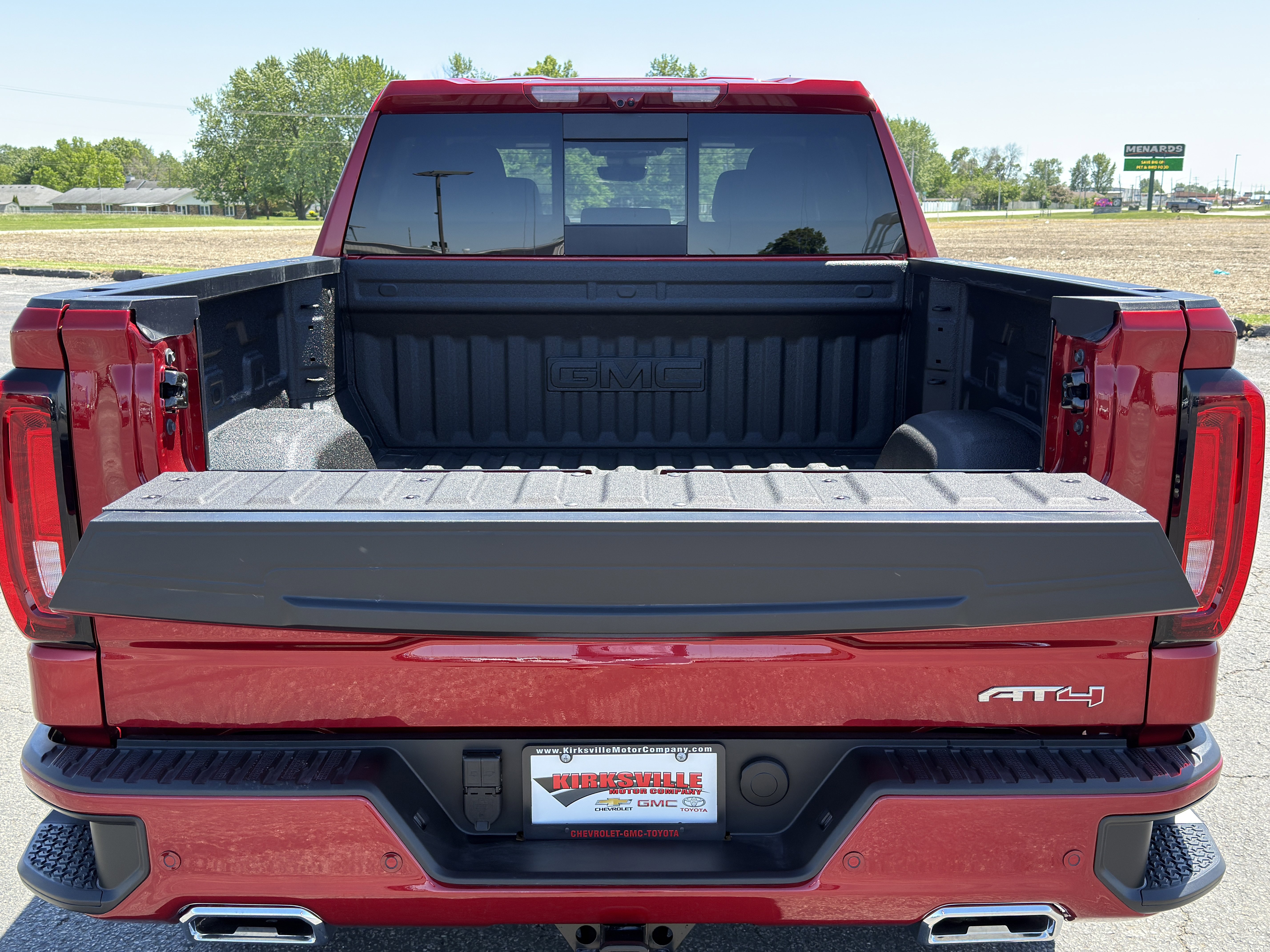 New 2026 GMC Sierra 1500 AT4 w/ AT4 Premium Package AWD/4WD image 14