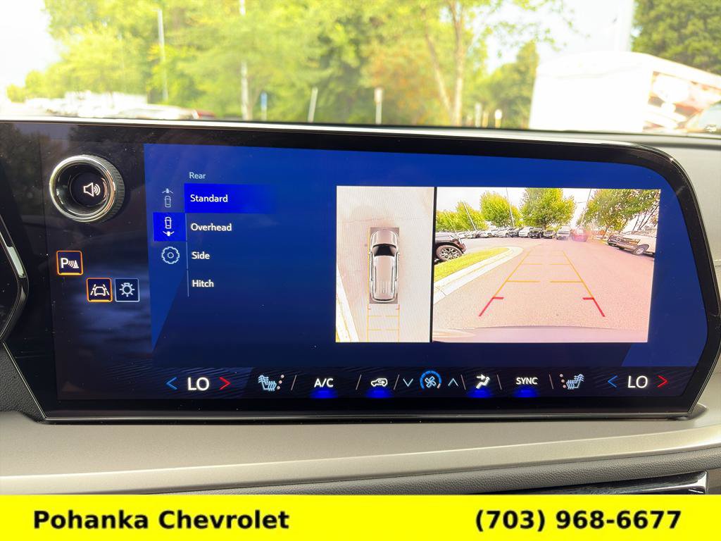 Certified 2025 Chevrolet Traverse LT w/ Driver Confidence Package AWD/4WD image 15