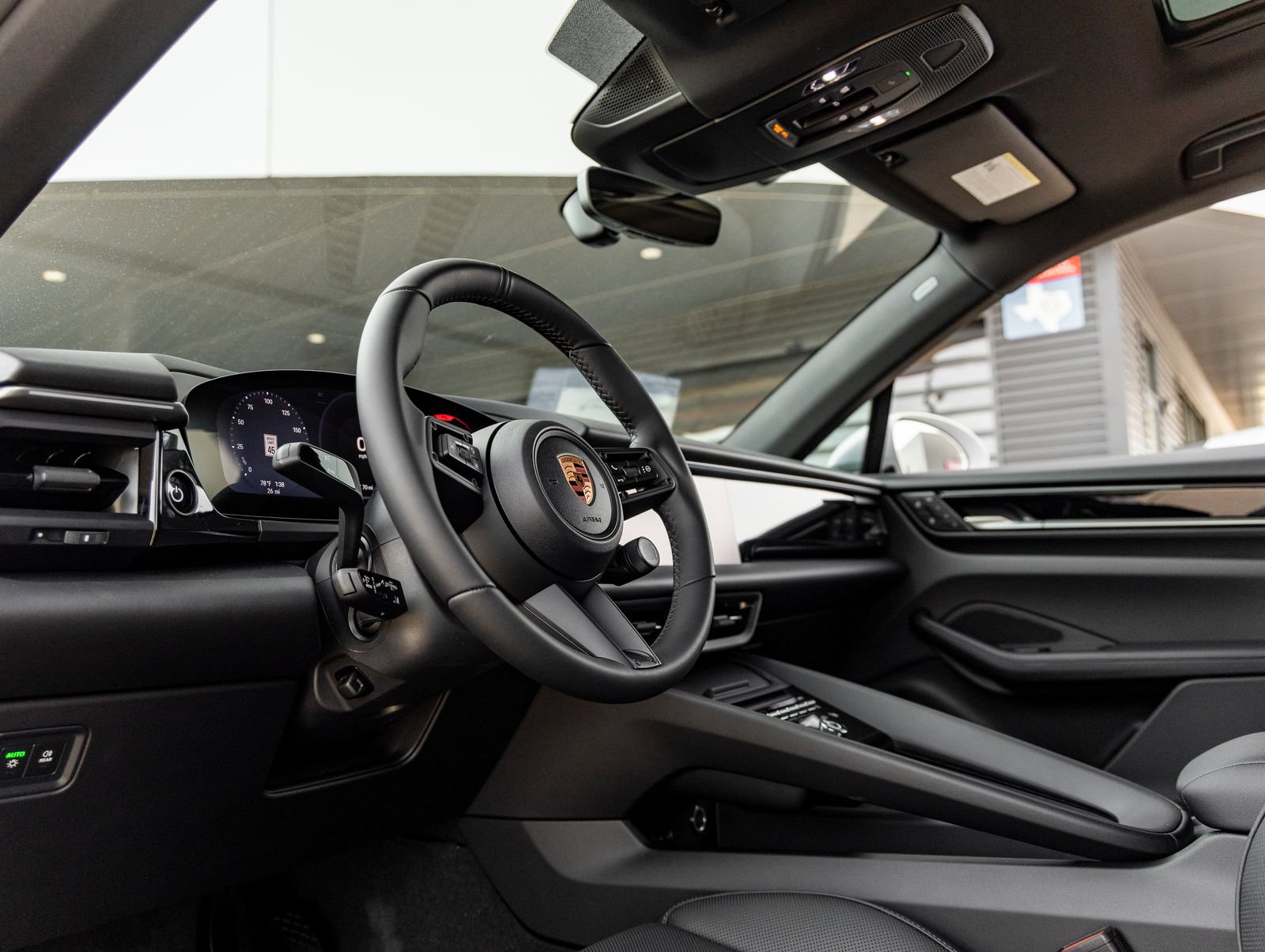 Certified 2026 Porsche Macan 4 Electric AWD/4WD image 4