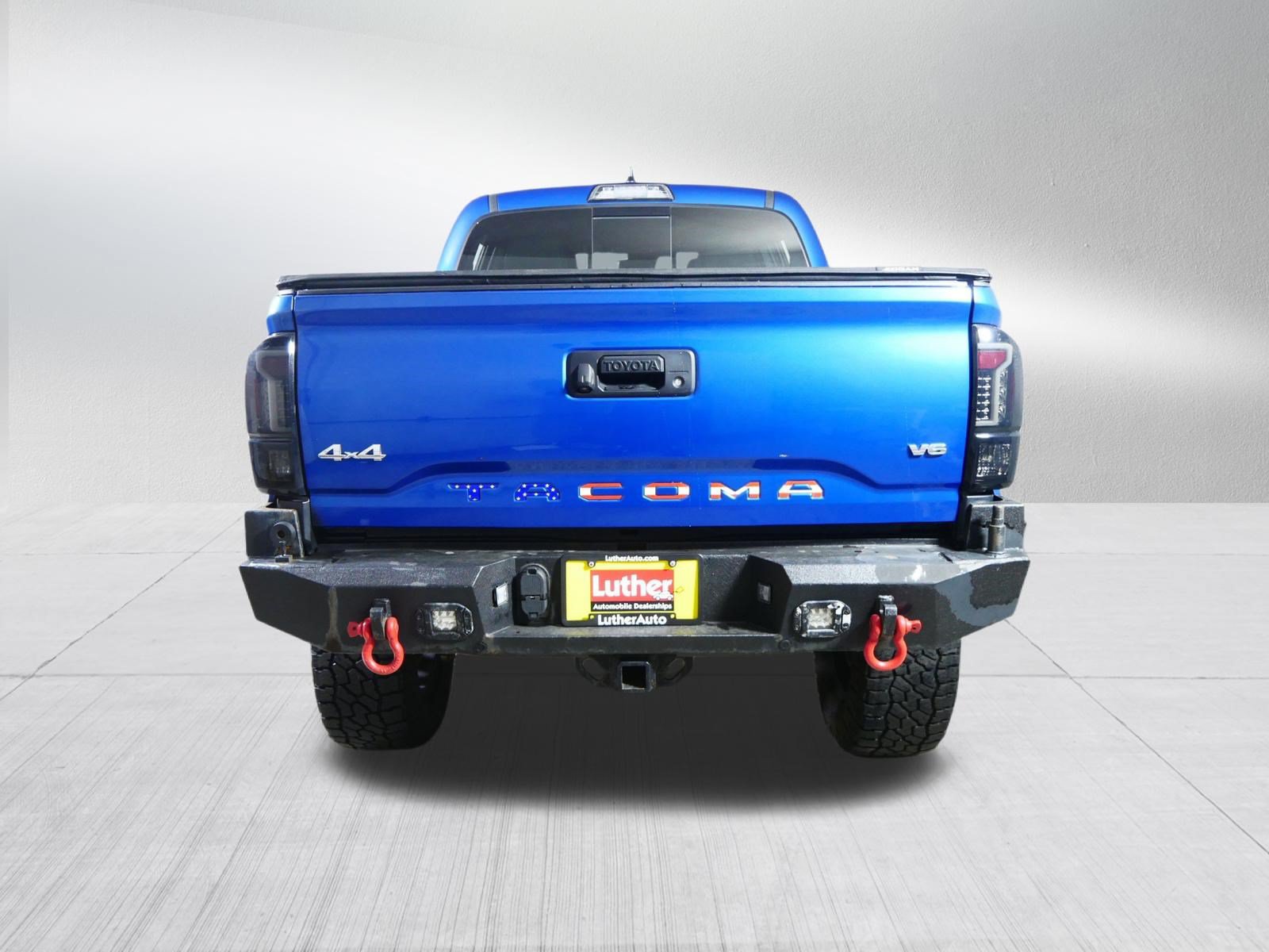 Used 2018 Toyota Tacoma Limited AWD/4WD image 6