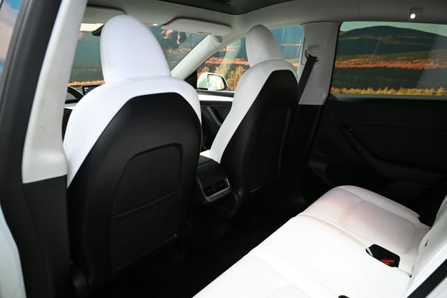 Used 2023 Tesla Model Y Long Range AWD/4WD image 44