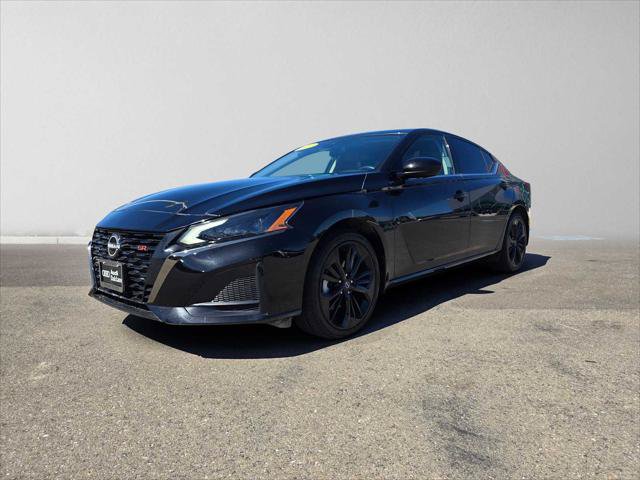 Used 2024 Nissan Altima 2.5 SR AWD/4WD image 7