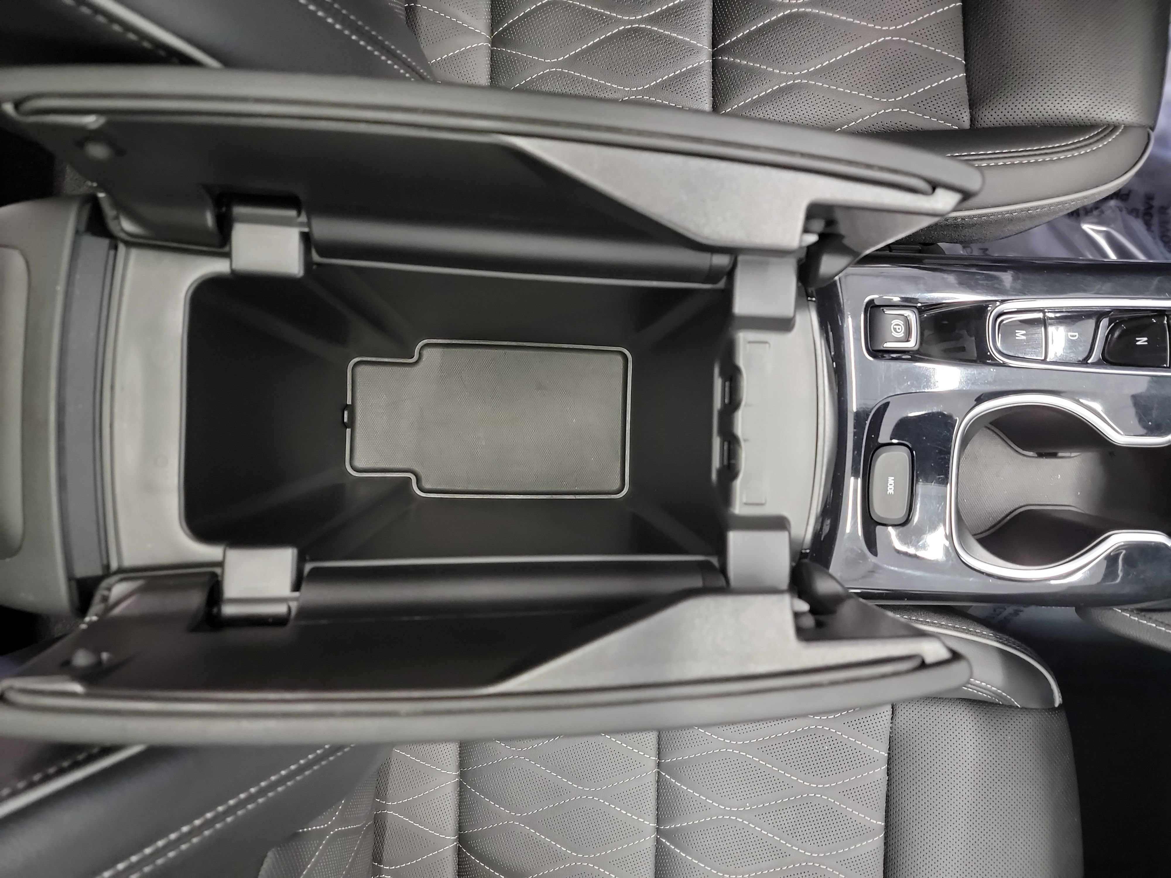 Used 2023 Buick Envision Avenir AWD/4WD image 29