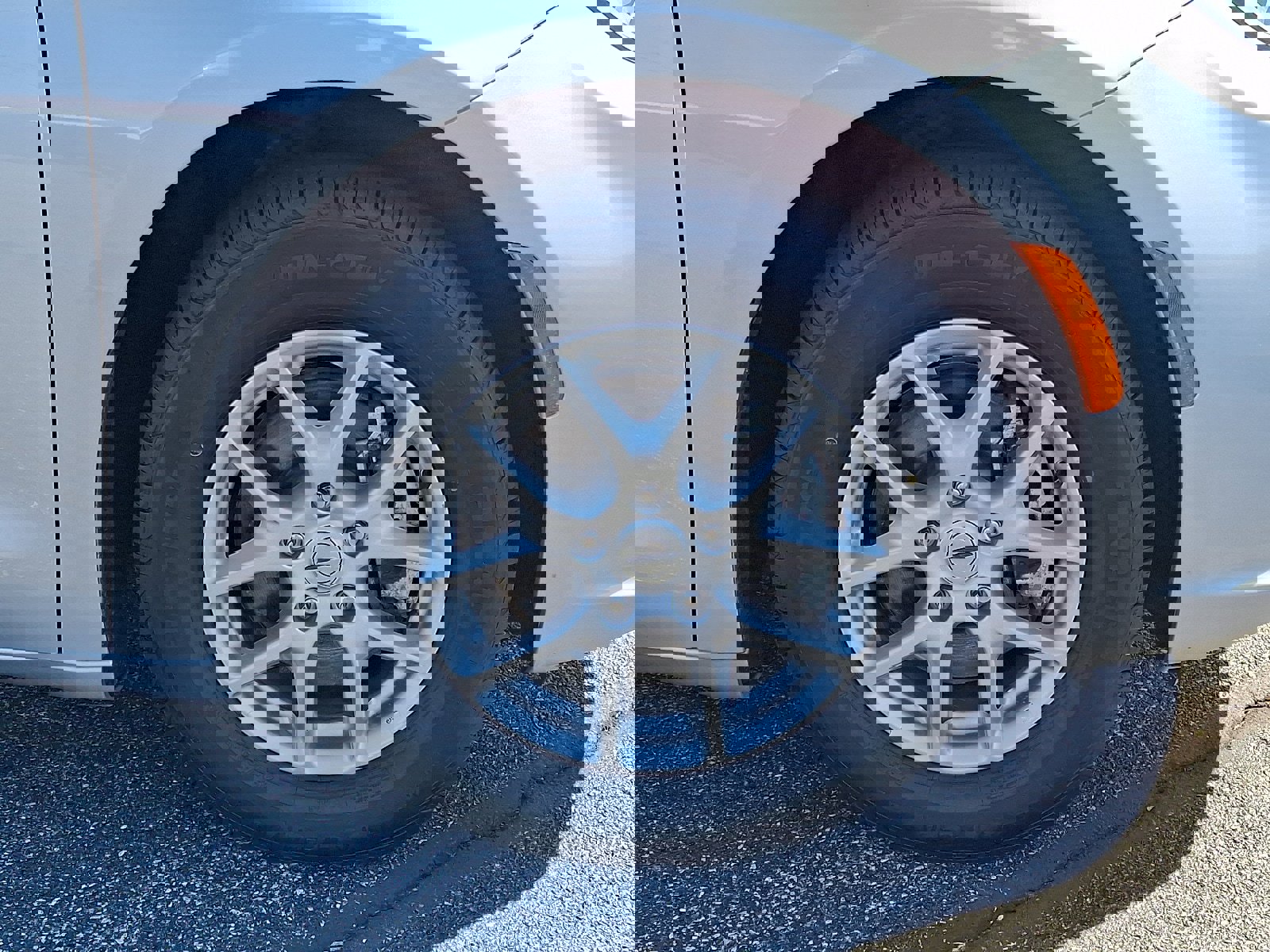 Certified 2024 Chrysler Pacifica Touring-L image 8