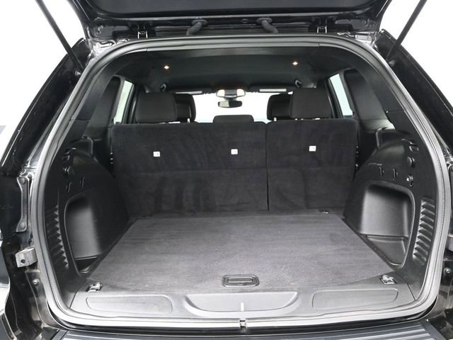 Certified 2022 Jeep Grand Cherokee Laredo E image 17