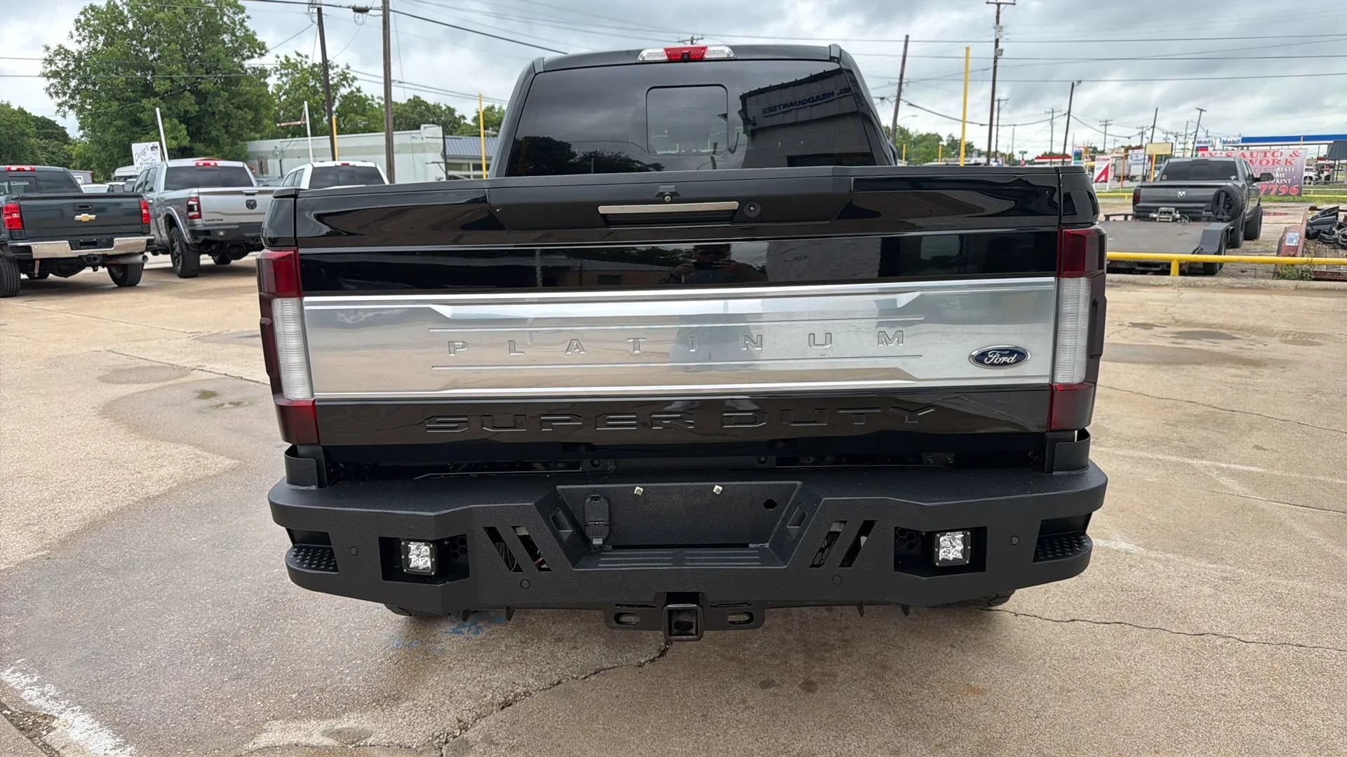 Used 2017 Ford F350 Platinum w/ Platinum Ultimate Package AWD/4WD image 6
