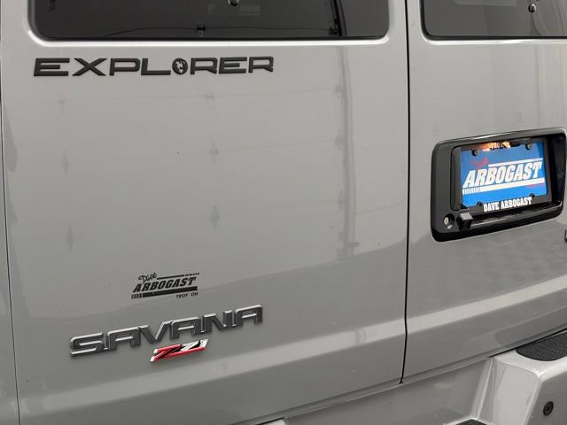 New 2026 GMC Savana 2500 RWD image 62