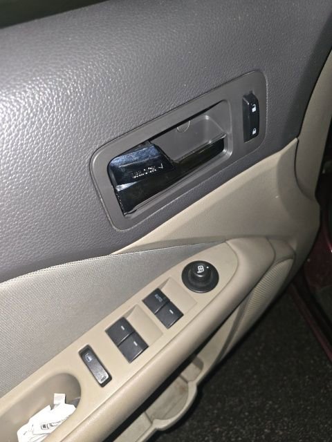 Used 2012 Ford Fusion SE image 15