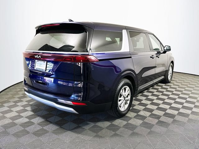 Used 2024 Kia Carnival LX image 8