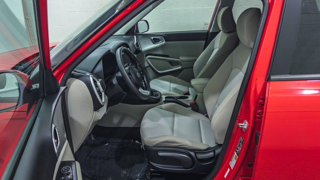 Used 2021 Kia Soul LX image 11