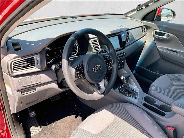 Used 2017 Kia Niro FE FWD image 12