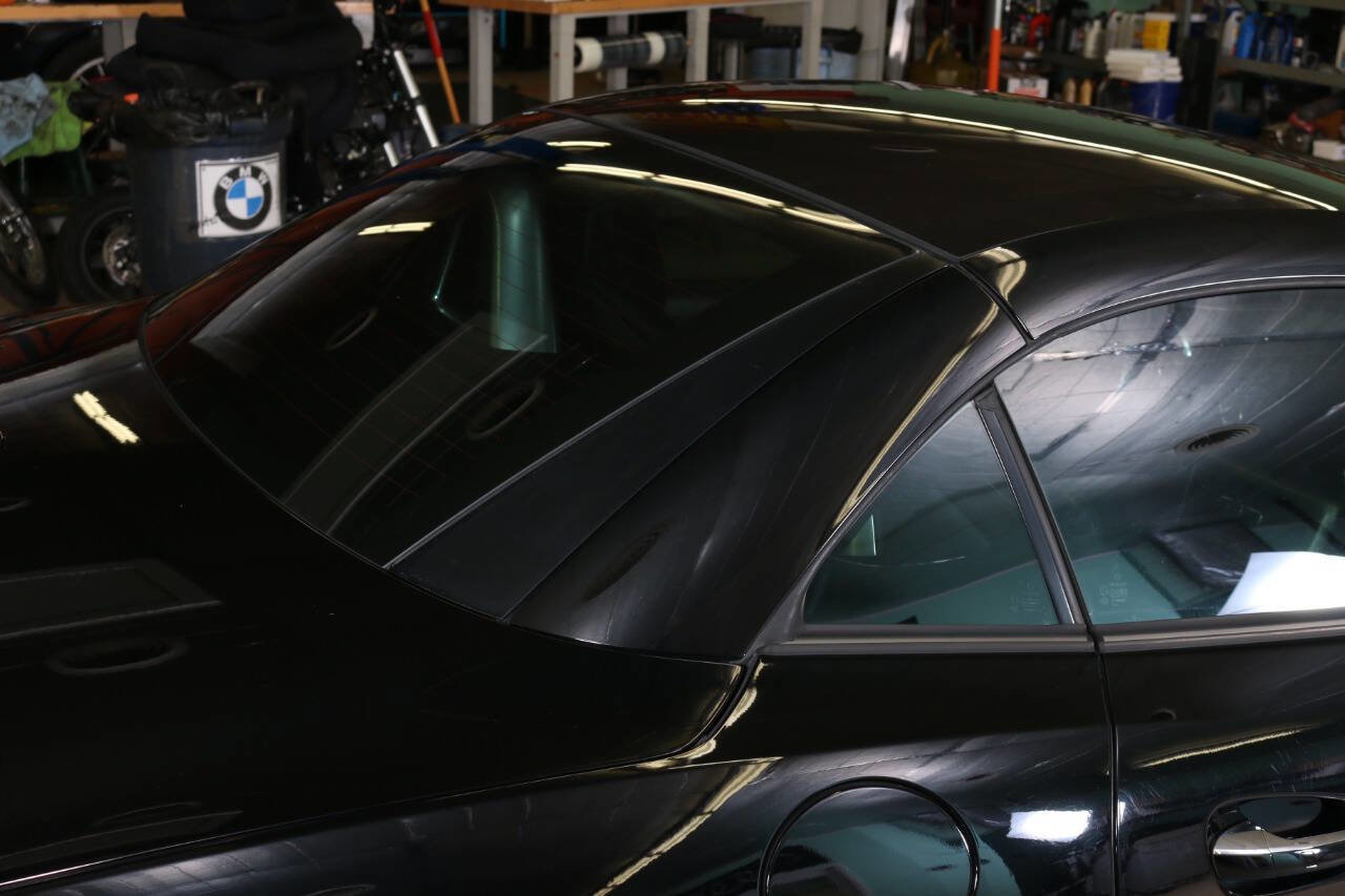 Used 2014 Mercedes-Benz SLK 250 w/ Premium Package image 19