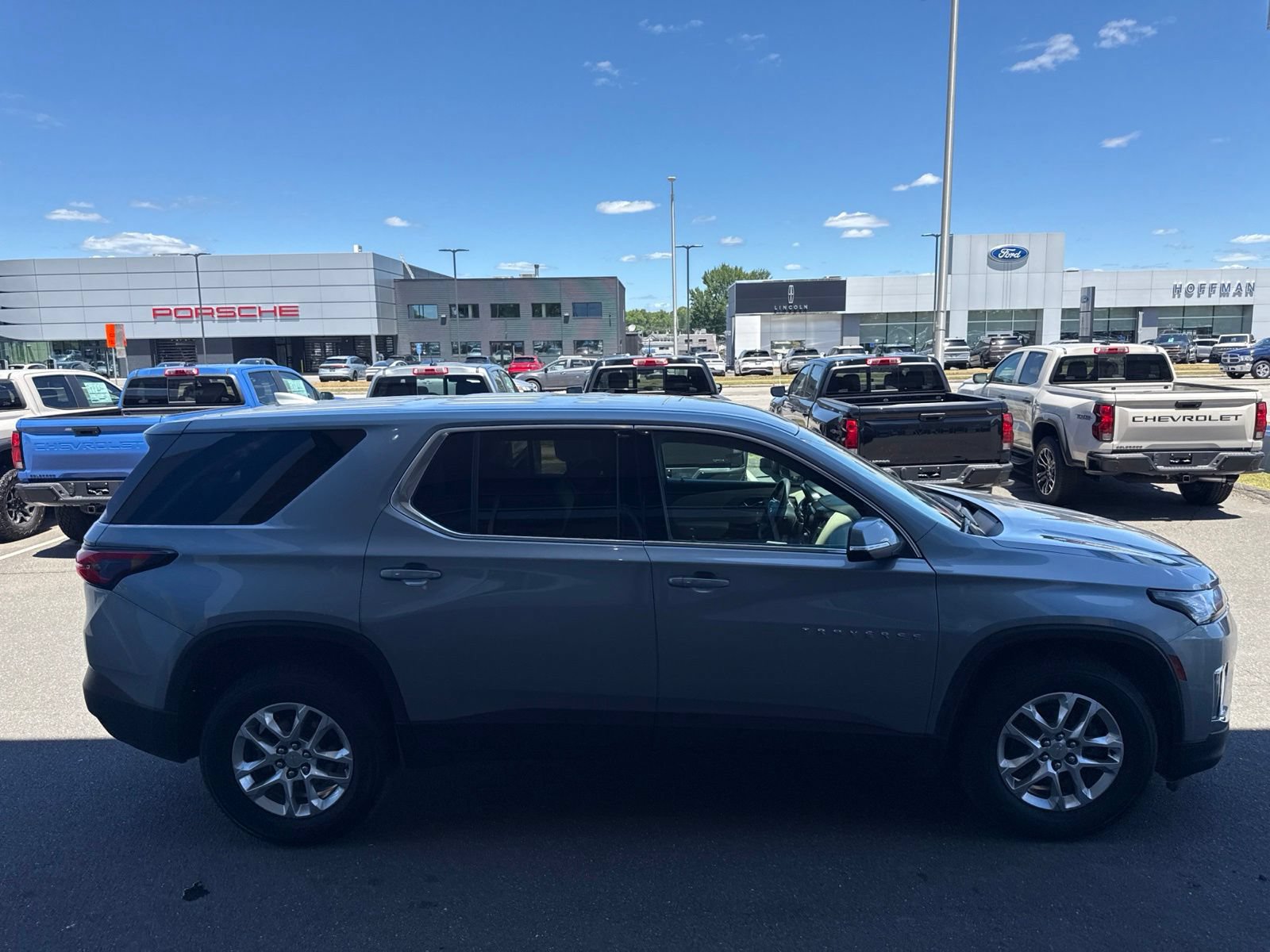 Used 2023 Chevrolet Traverse LS w/ Safety Package AWD/4WD image 26