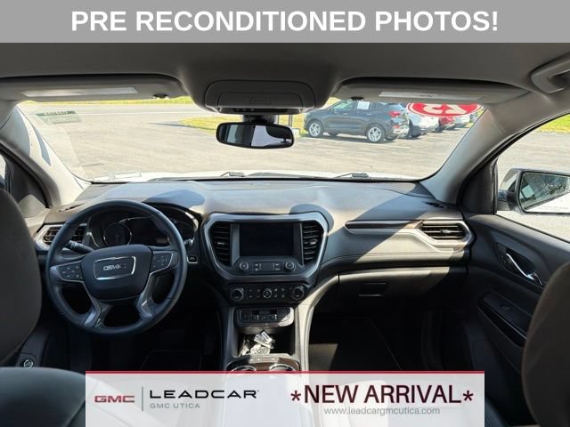 Used 2023 GMC Acadia AT4 w/ Technology Package AWD/4WD image 23
