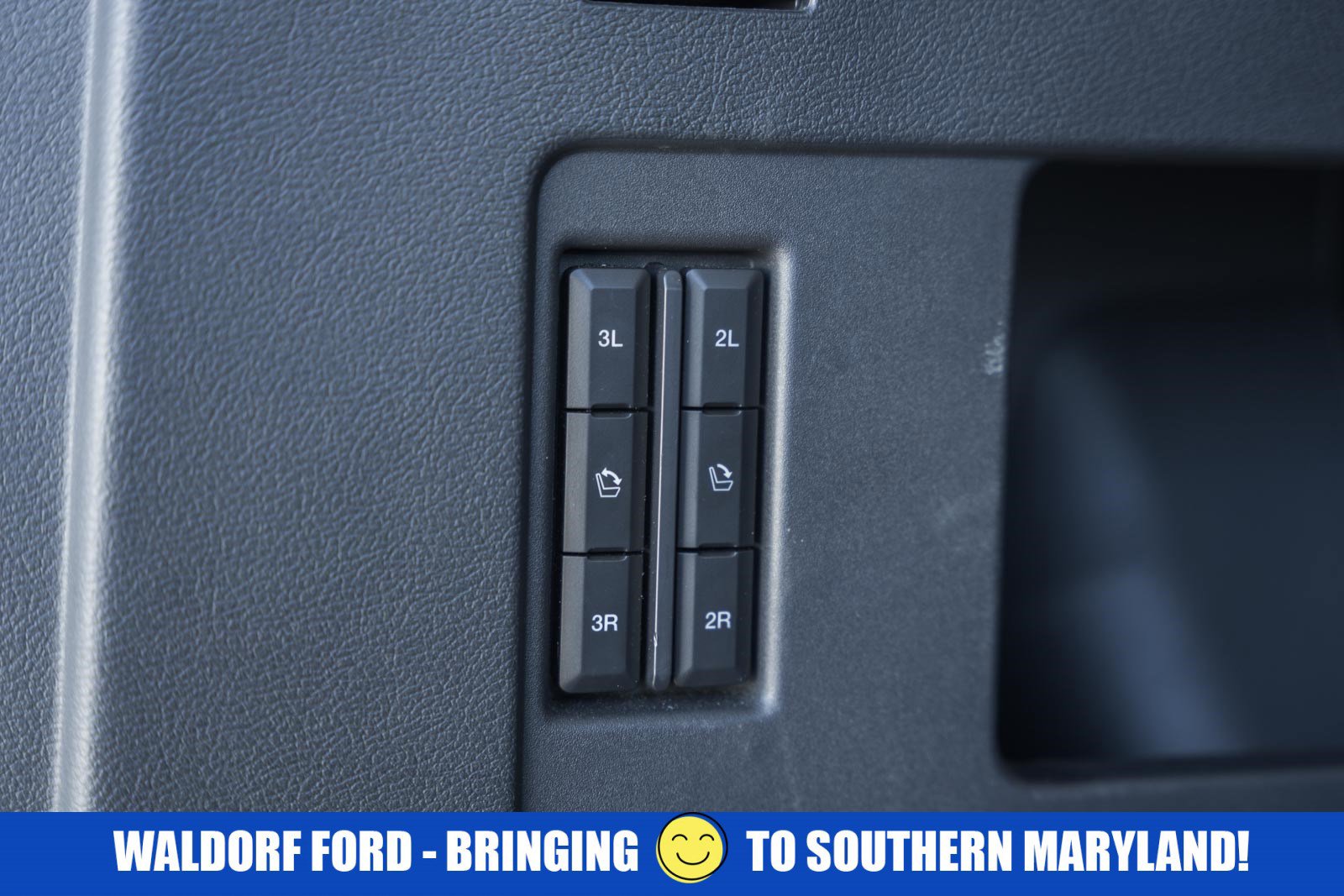 Used 2024 Ford Expedition Max Platinum image 12