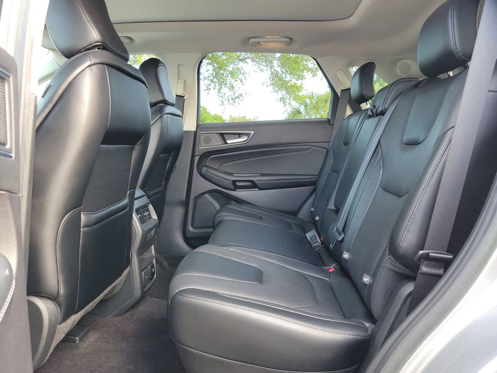 Used 2020 Ford Edge Titanium w/ Equipment Group 301A image 12