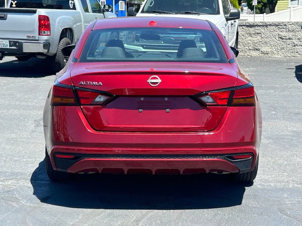 Used 2025 Nissan Altima 2.5 SV FWD image 5