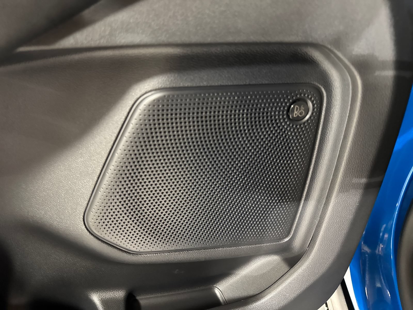 Used 2020 Ford Escape Titanium AWD/4WD image 17