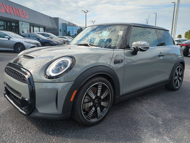 Used 2022 MINI Cooper S image 9