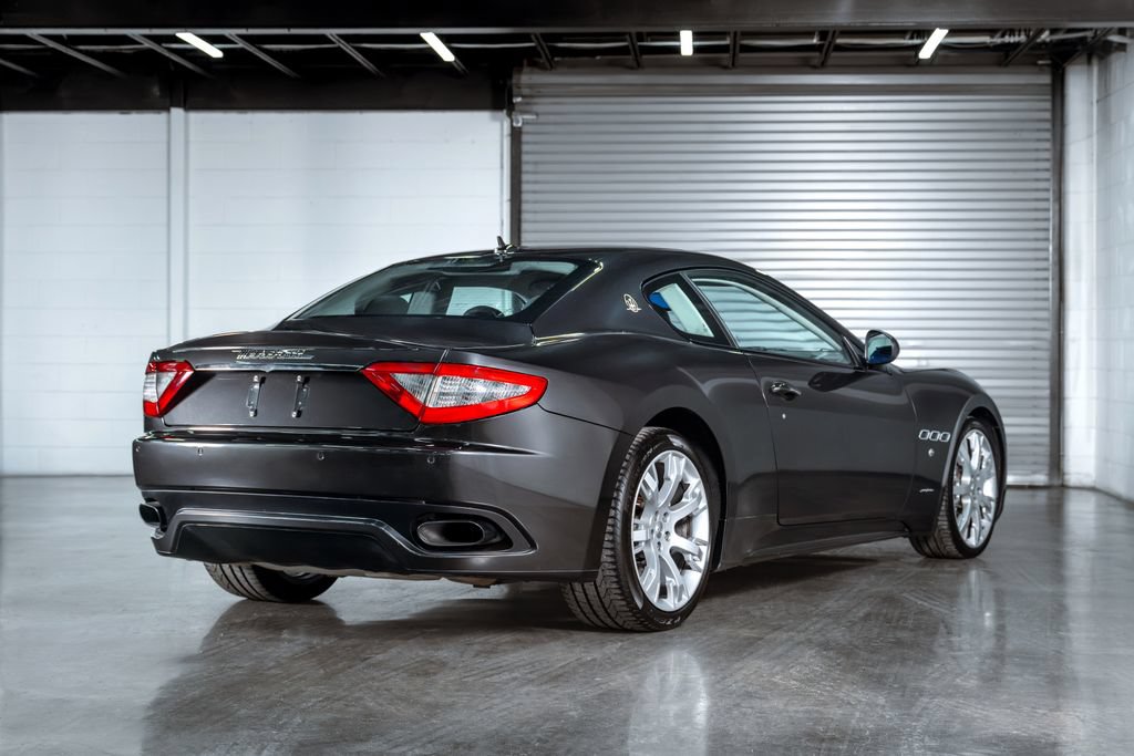 Used 2013 Maserati GranTurismo Sport RWD image 3