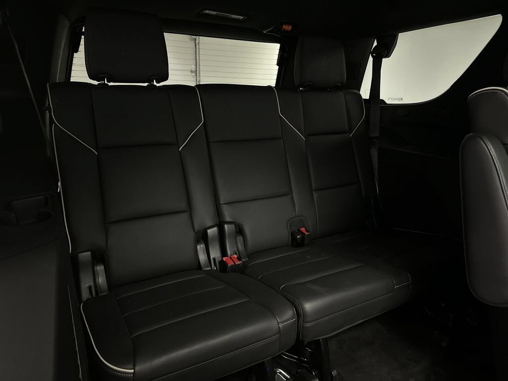 Used 2022 Cadillac Escalade Premium Luxury AWD/4WD image 26