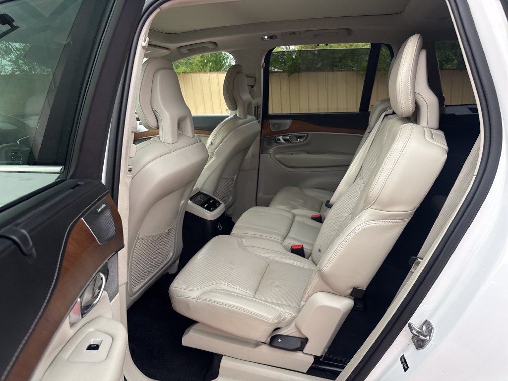 Used 2017 Volvo XC90 T8 Inscription w/ Luxury Package AWD/4WD image 19