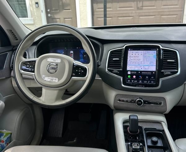 Used 2023 Volvo XC90 B6 Plus w/ Protection Package Premier image 3