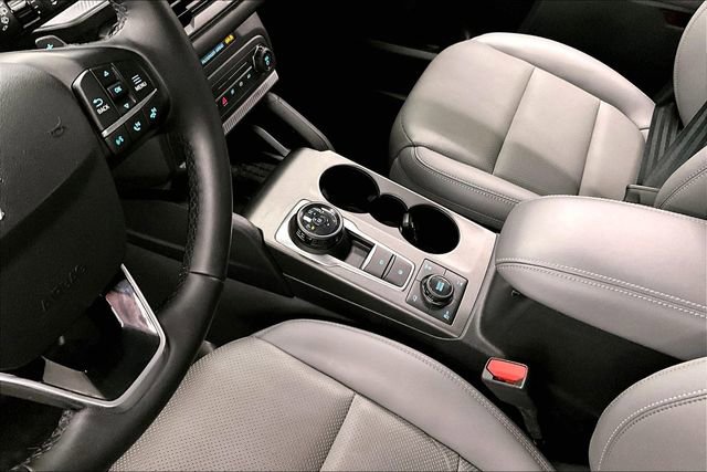 Used 2025 Ford Bronco Sport Badlands image 16