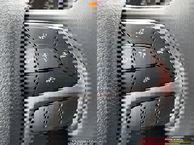 Used 2019 Jeep Grand Cherokee Altitude image 18