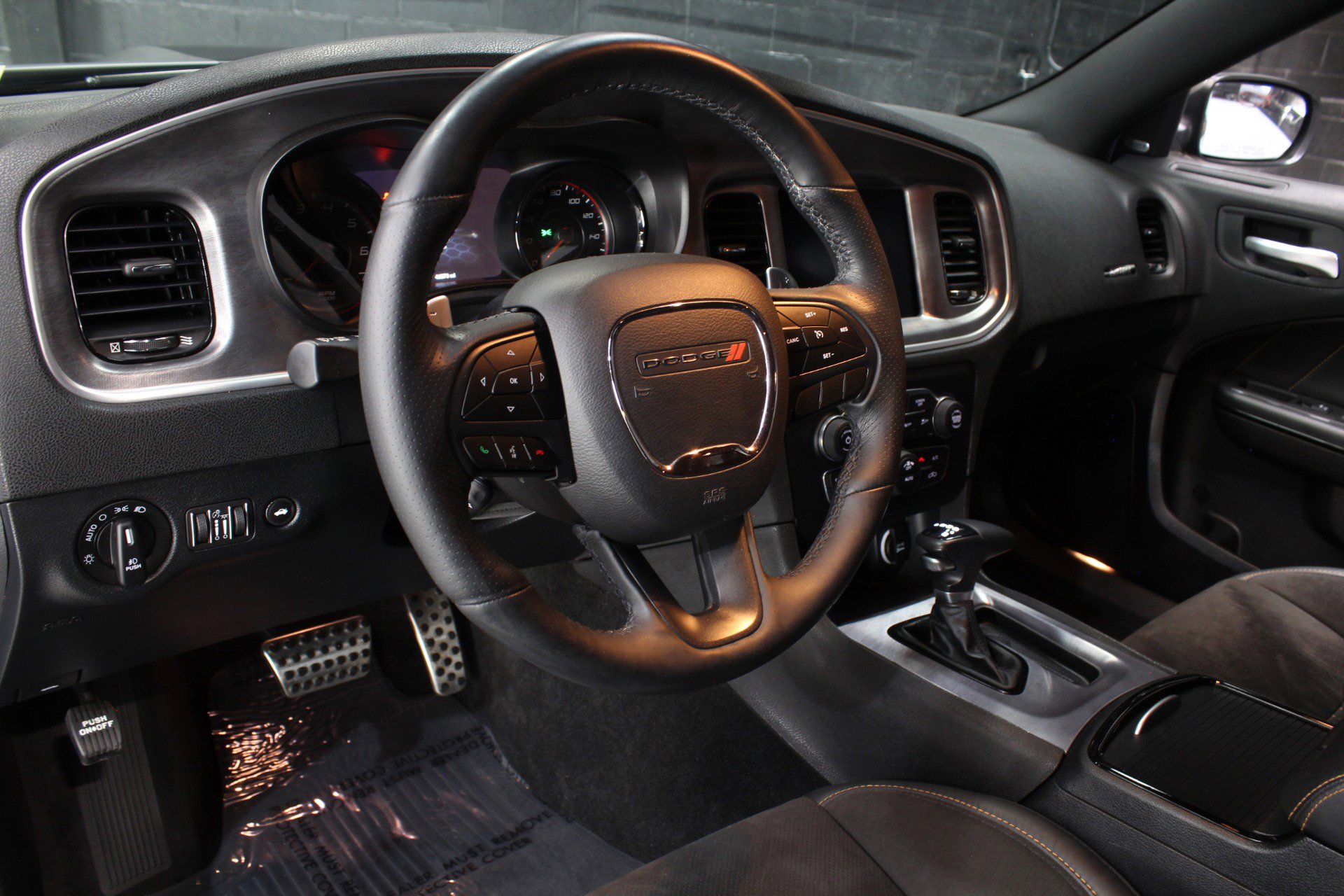Used 2018 Dodge Charger R/T RWD image 36