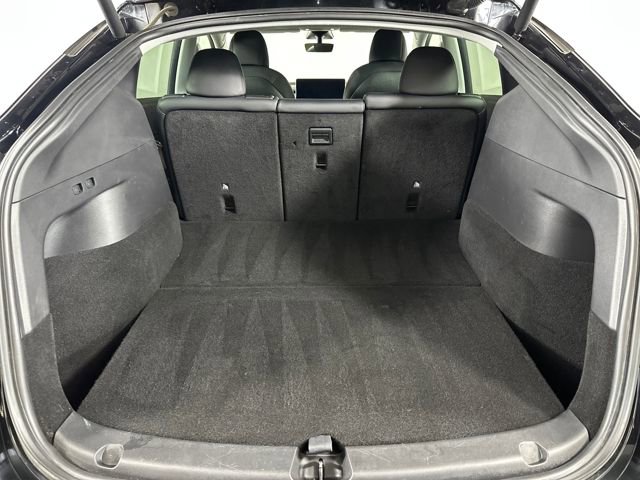 Used 2021 Tesla Model Y Long Range image 25