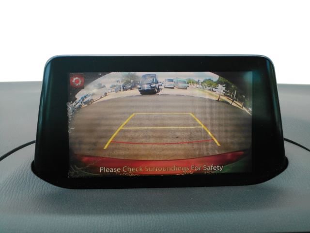 Used 2018 MAZDA MAZDA3 Touring FWD image 8