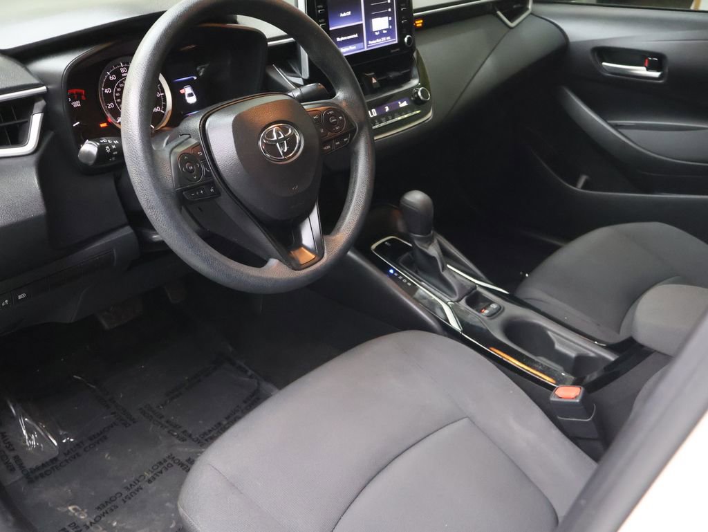 Used 2021 Toyota Corolla LE image 17
