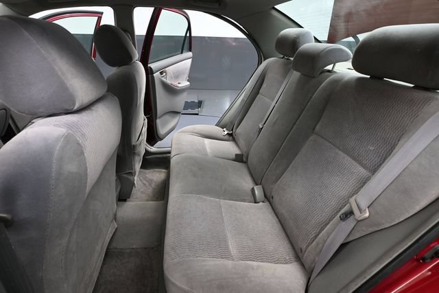 Used 2005 Toyota Corolla LE FWD image 32