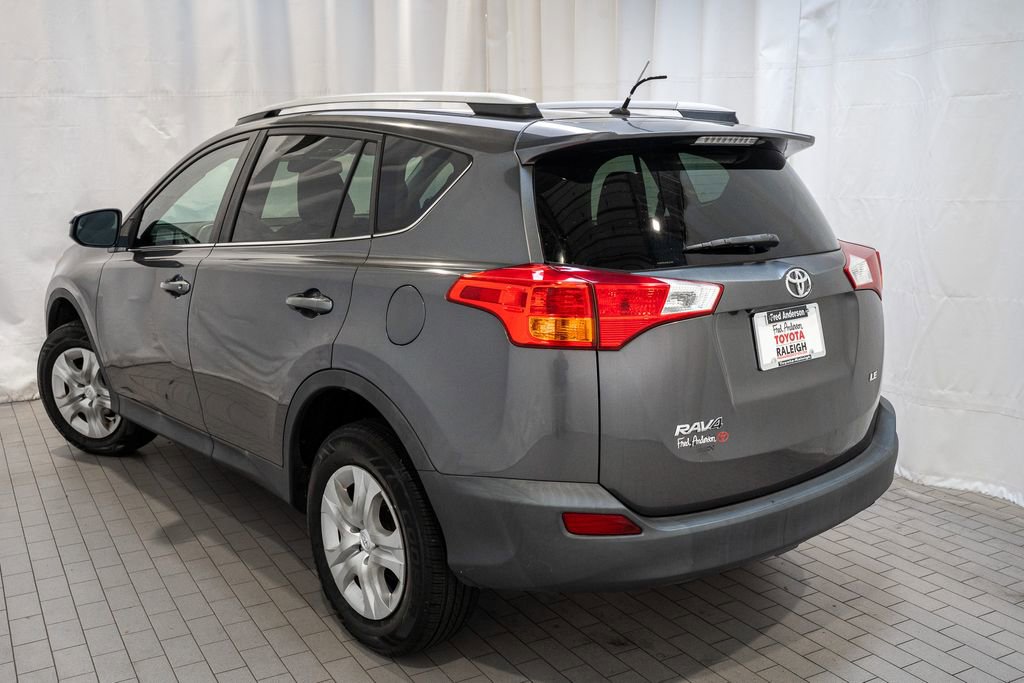 Used 2015 Toyota RAV4 LE image 4