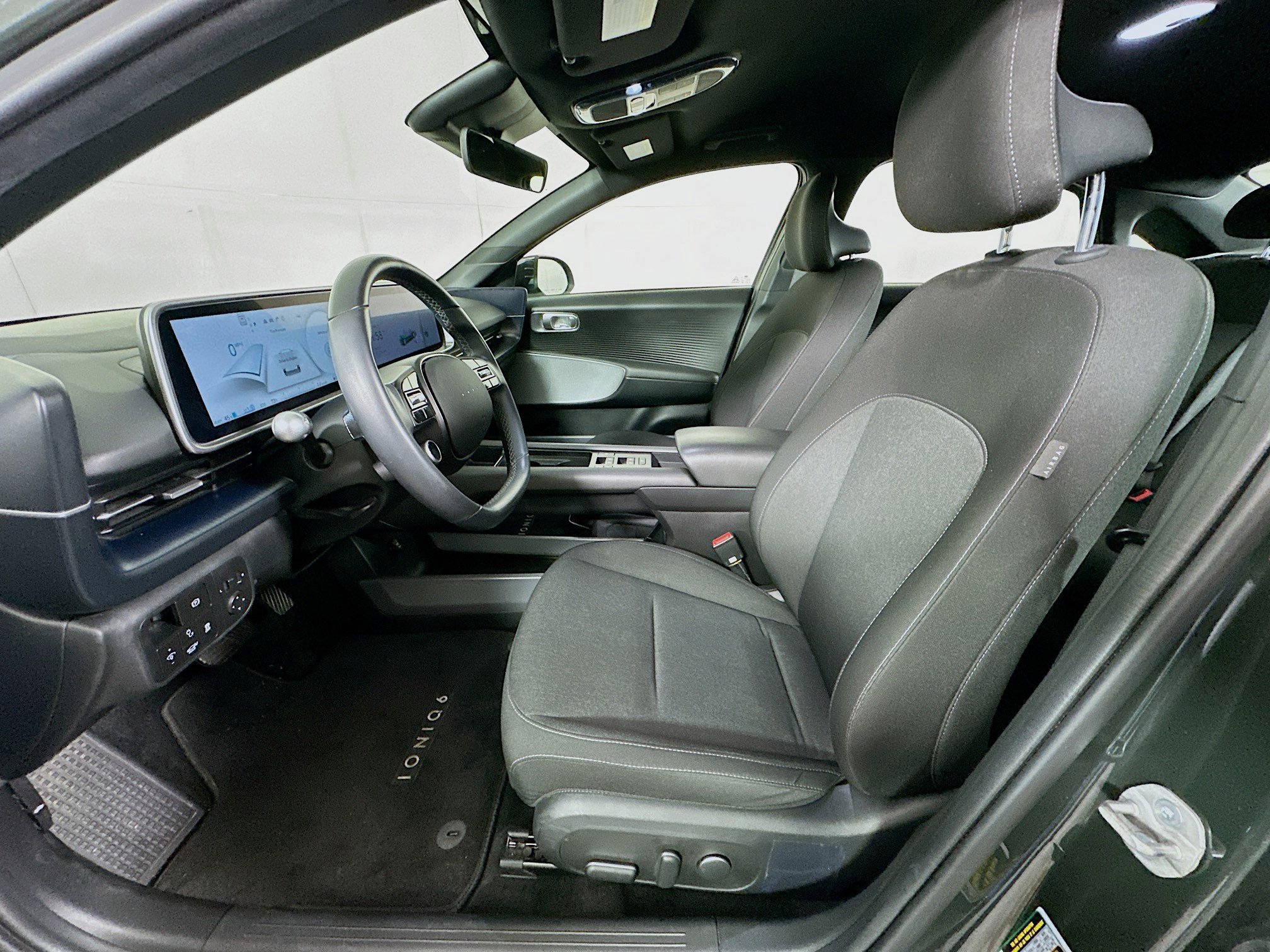 Used 2024 Hyundai Ioniq 6 SE image 13
