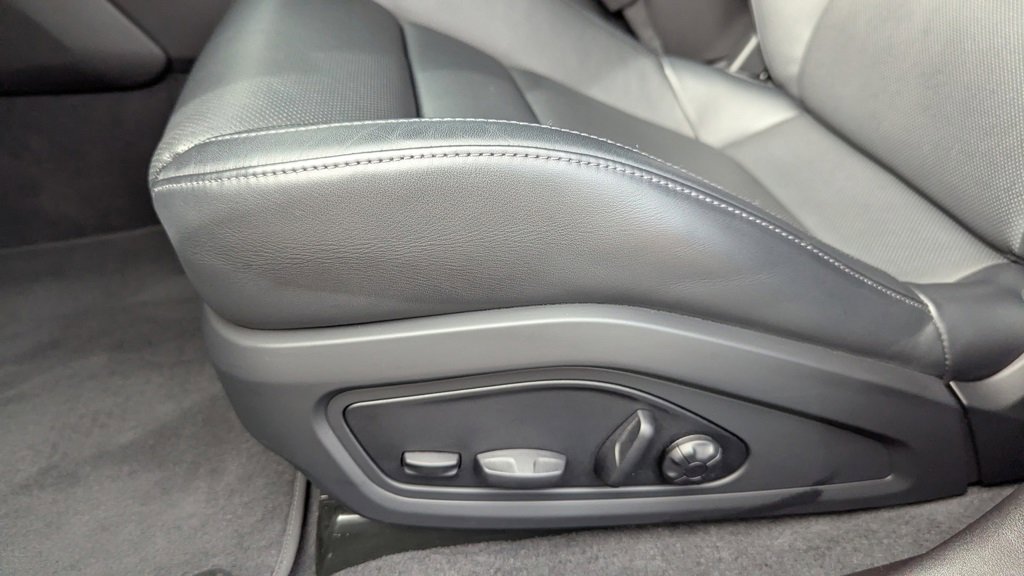 Used 2024 Porsche Taycan GTS w/ Premium Package image 20