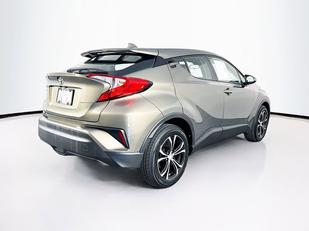 Used 2021 Toyota C-HR LE FWD image 10