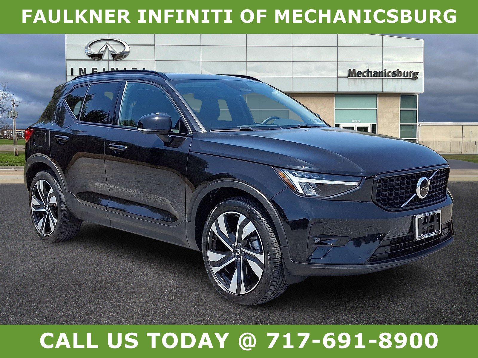 Used 2023 Volvo XC40 B5 Plus w/ Climate Package