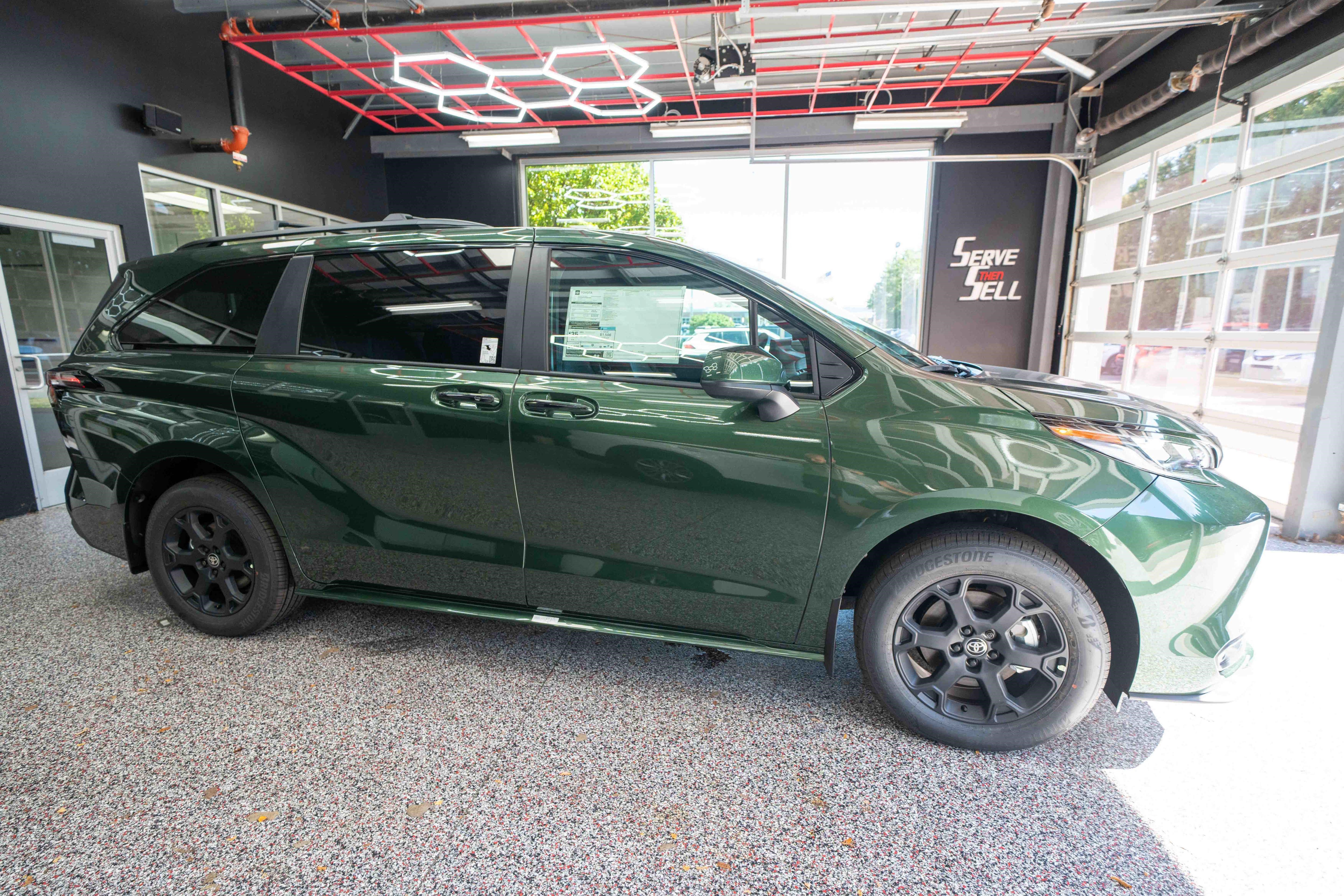 New 2026 Toyota Sienna XLE Woodland Edition AWD/4WD image 5