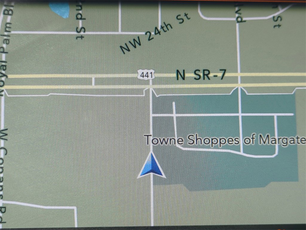 Used 2018 Jeep Grand Cherokee Limited image 25