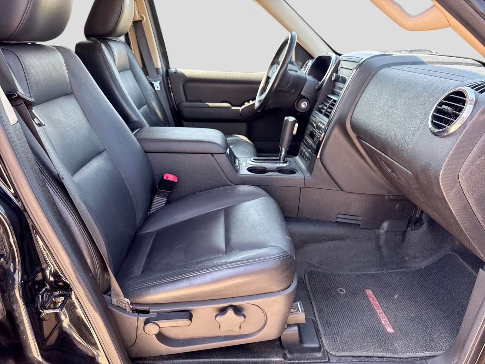 Used 2010 Ford Explorer Sport Trac Limited AWD/4WD image 21