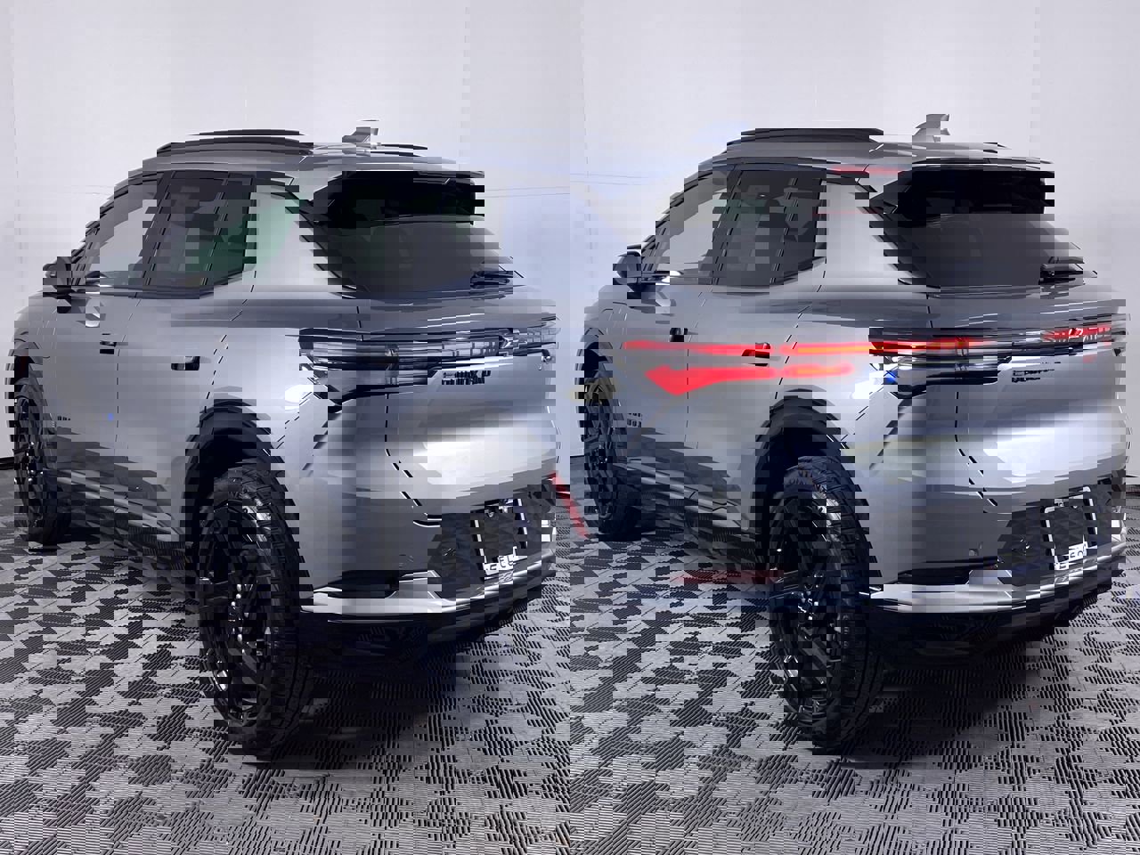 Used 2024 Chevrolet Equinox EV RS image 16