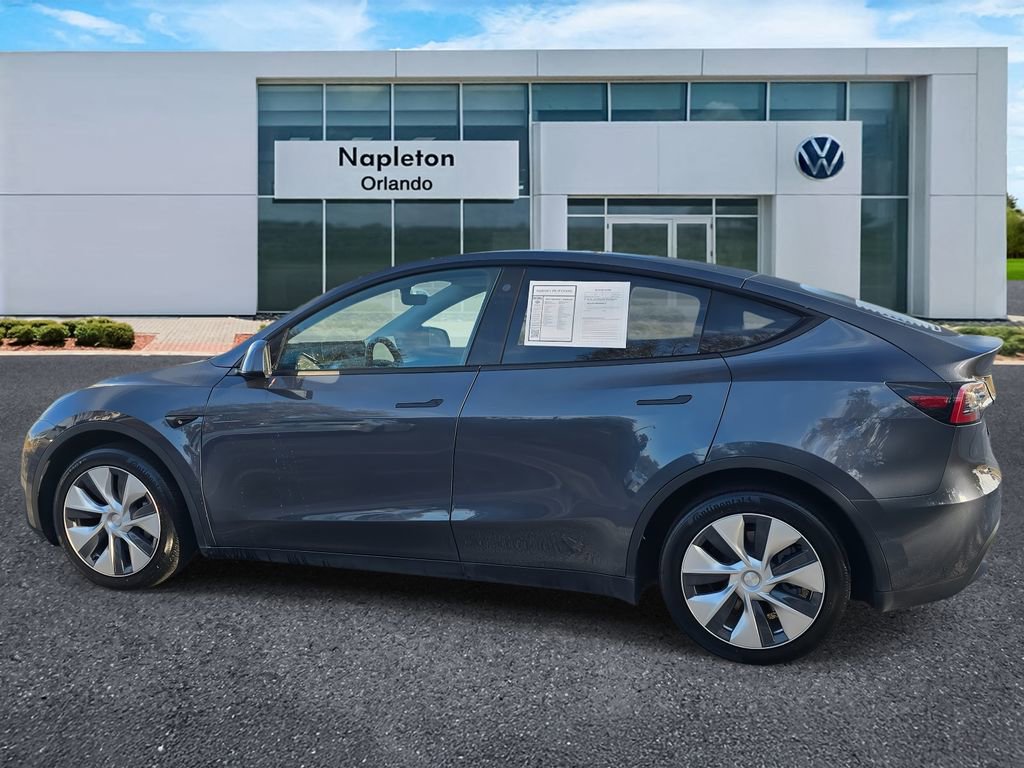 Used 2022 Tesla Model Y Long Range image 8