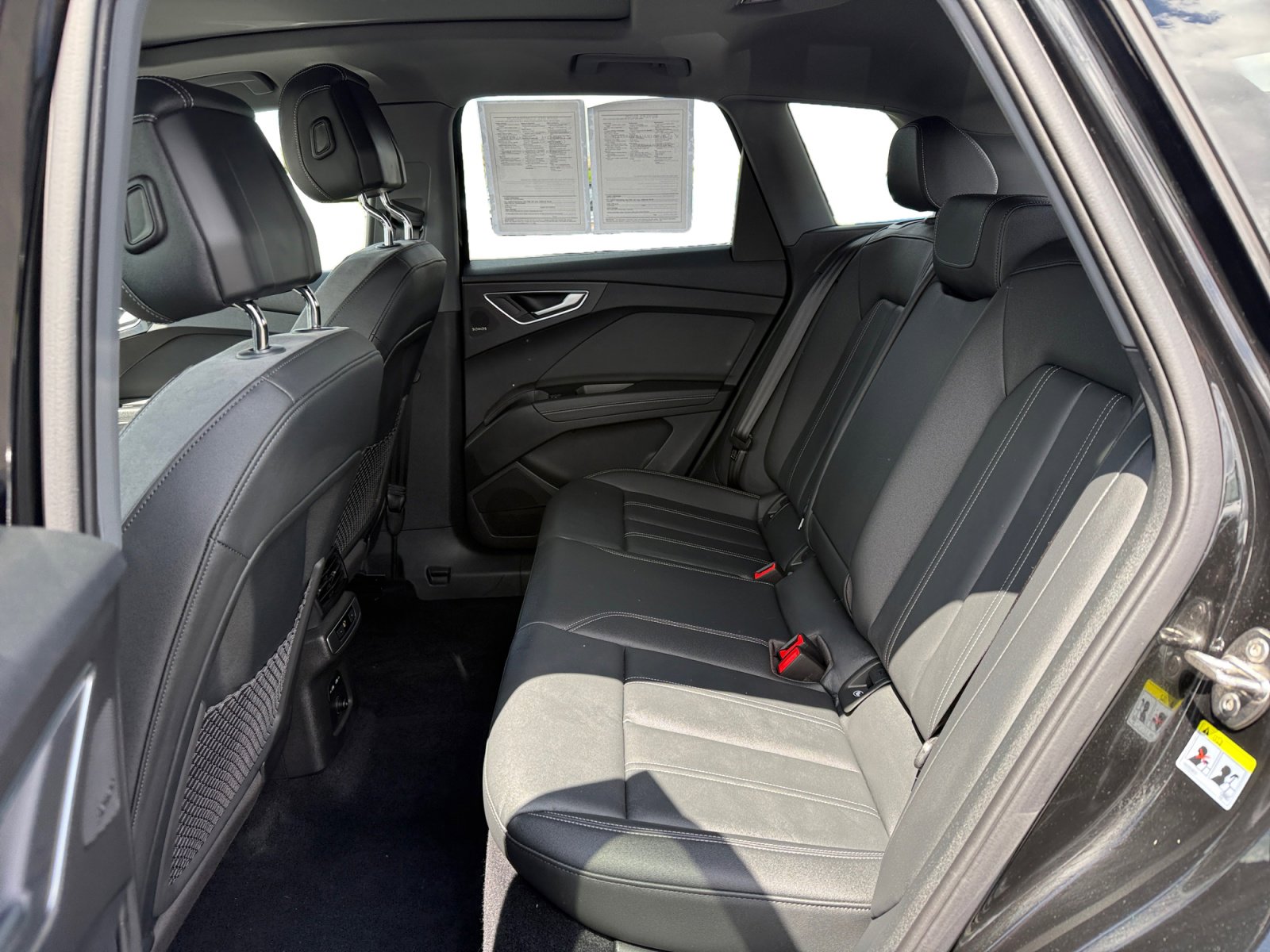 Used 2023 Audi Q4 e-tron Premium Plus w/ Premium Plus RWD image 16