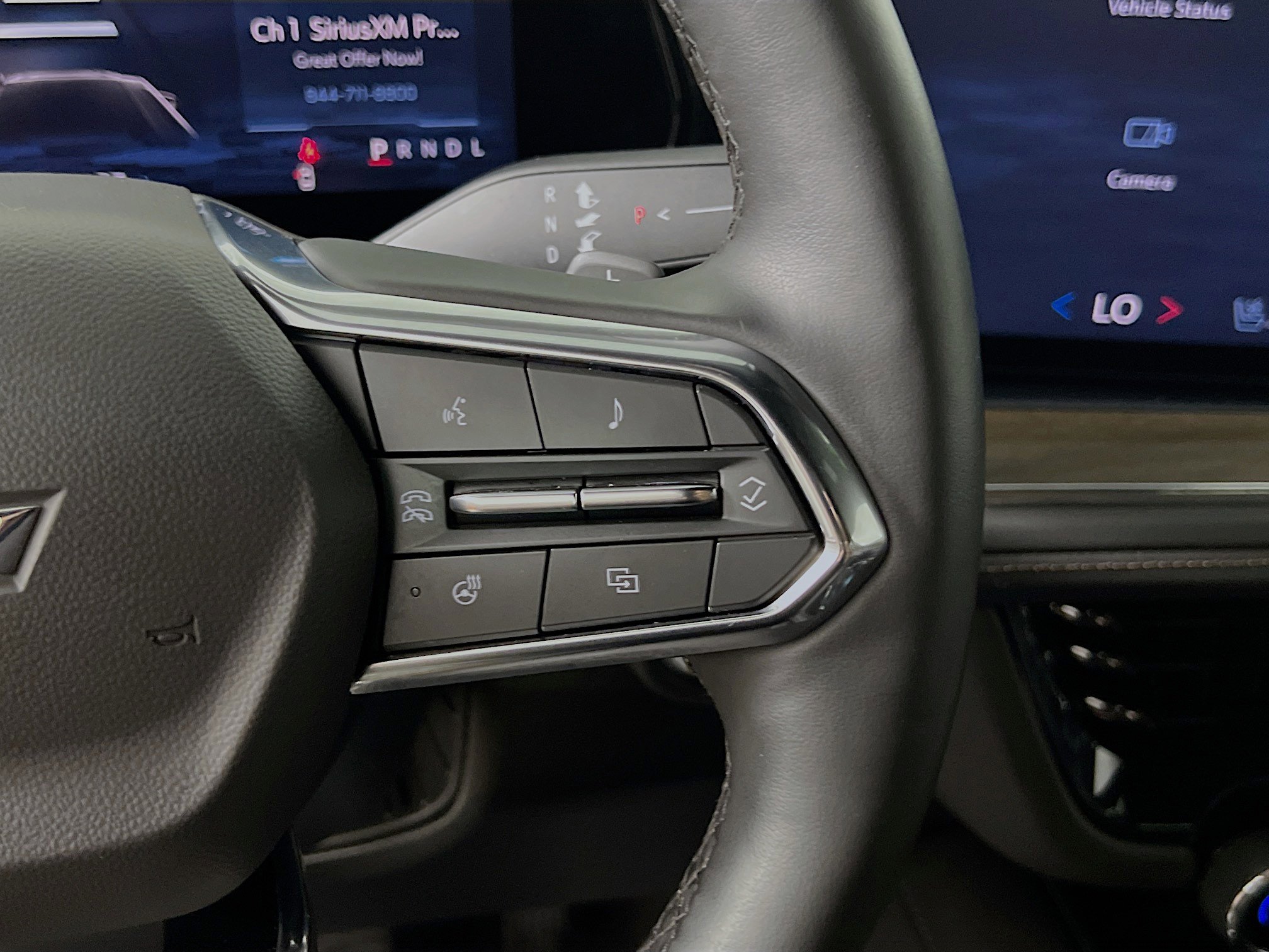 Used 2025 Chevrolet Suburban High Country image 20