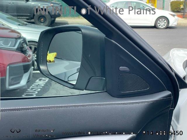 Certified 2023 INFINITI QX50 Luxe FWD image 12